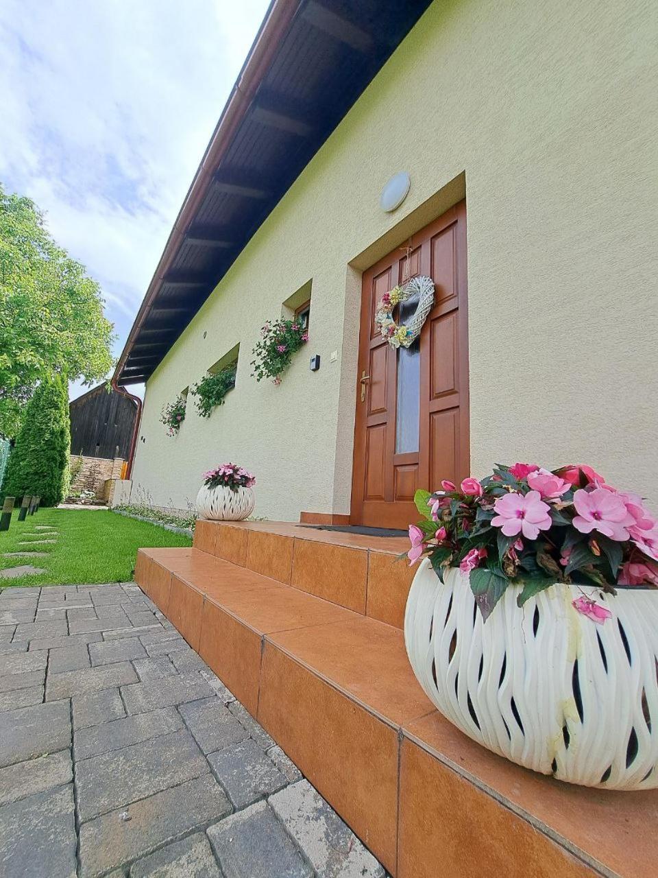 Vila Harmonia Turčianske Teplice エクステリア 写真